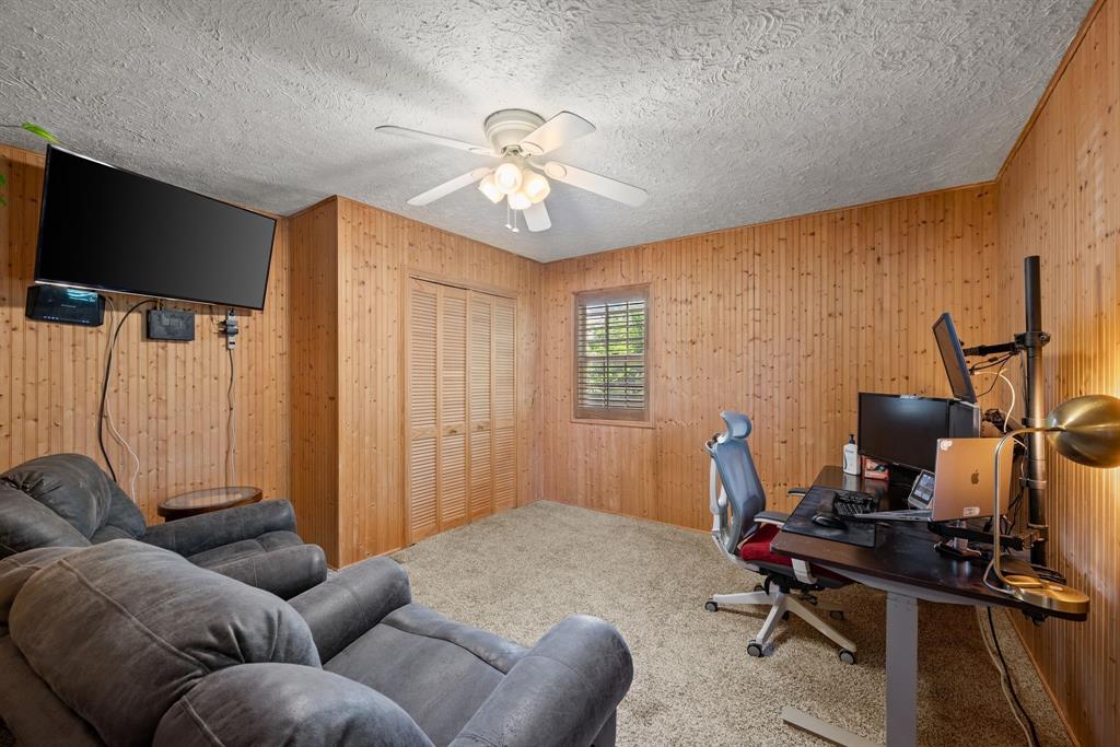 400 Titus Street Property Photo 18
