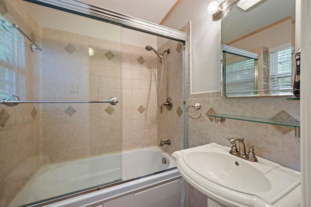 400 Titus Street Property Photo 20