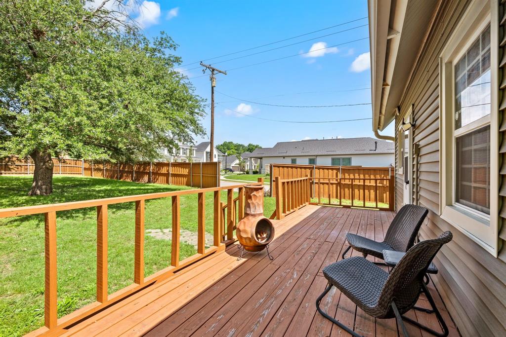 400 Titus Street Property Photo 27