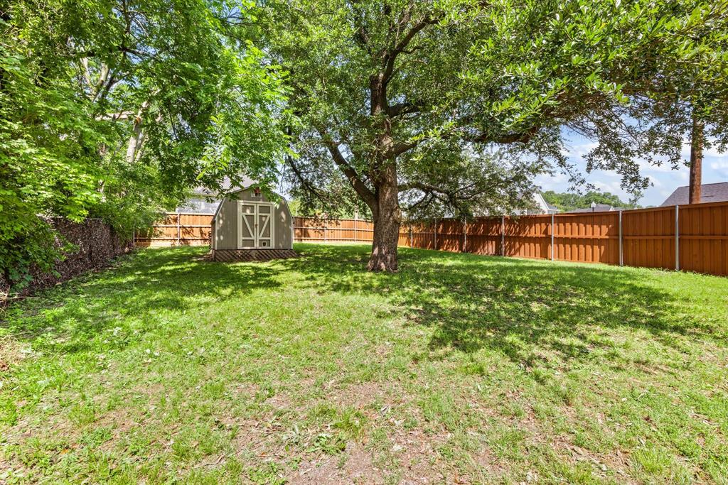 400 Titus Street Property Photo 29
