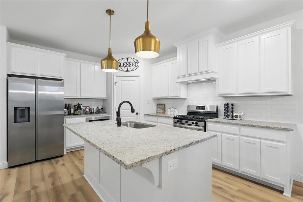 8237 Cheetah Path Property Photo 1