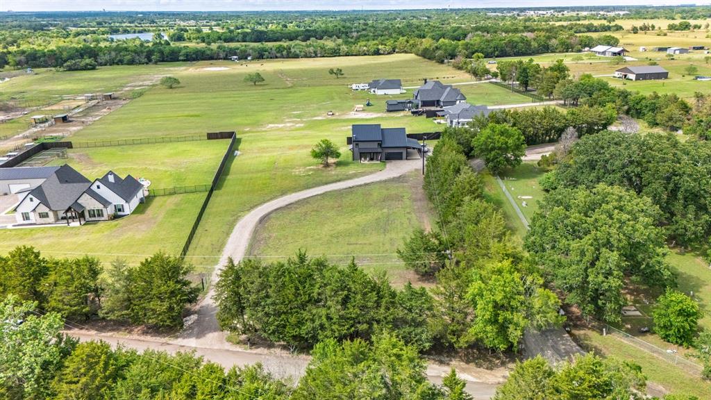 4949 County Road 2208 Property Photo 4