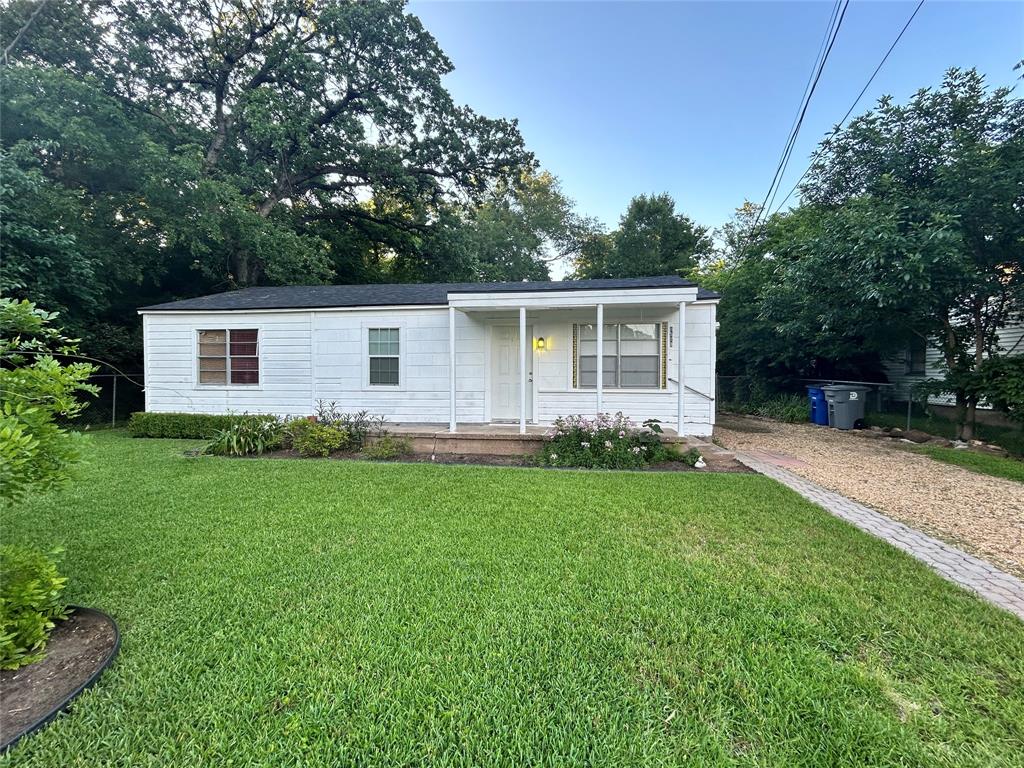 8518 Oak Haven Lane Property Photo 1