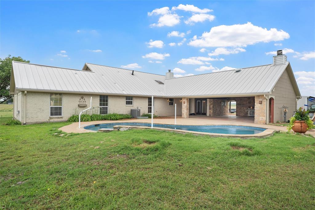 3057 Holy Road Property Photo 6