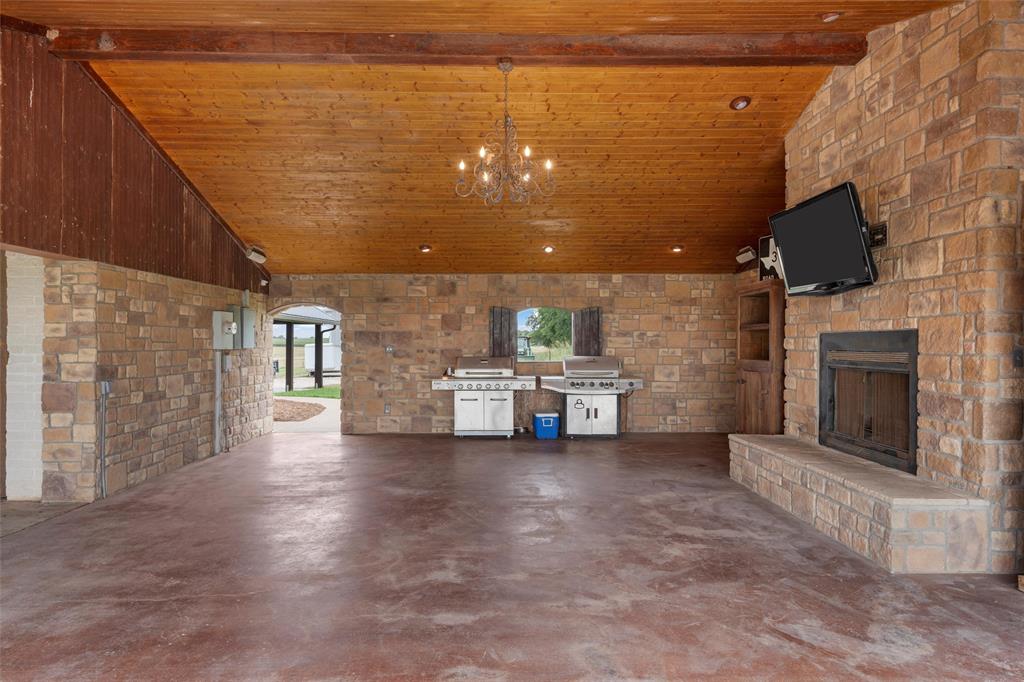 3057 Holy Road Property Photo 8