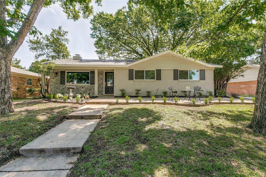 1016 Livingston Drive Property Photo 1