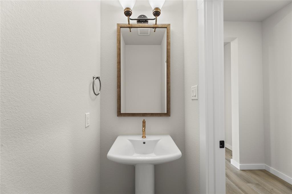 2902 Wheelhouse Way Property Photo 6