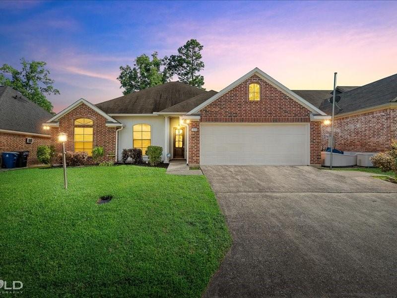 10440 Plum Creek Drive Property Photo 1