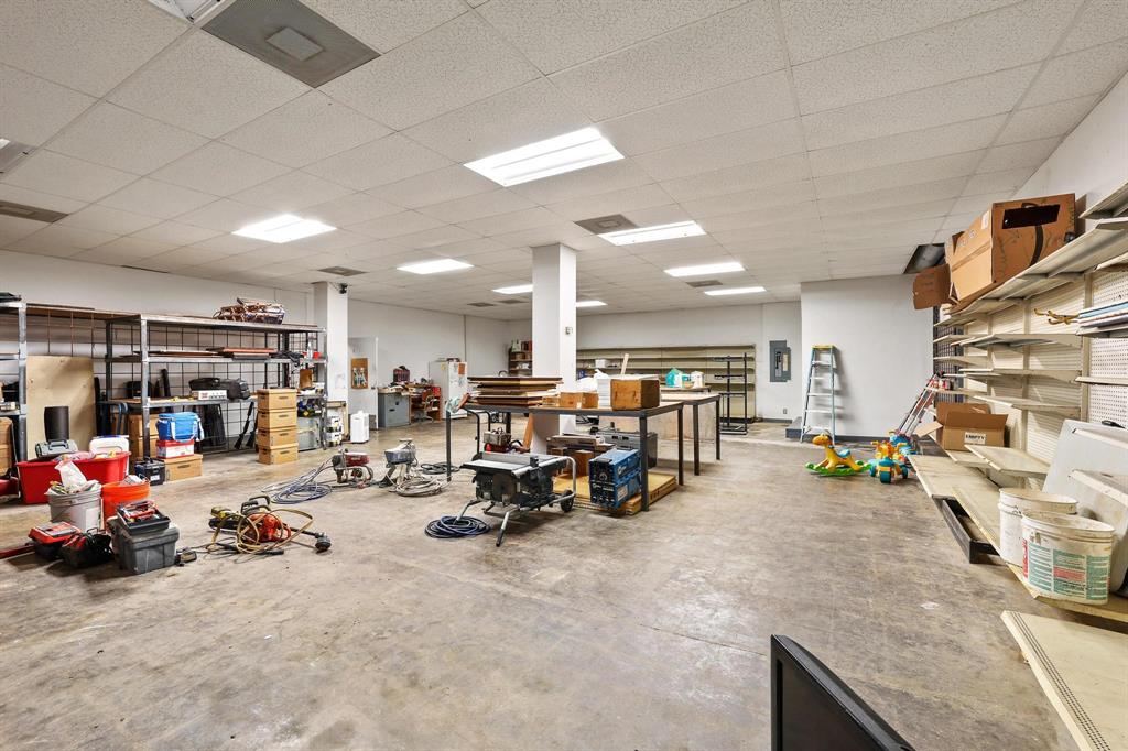 117 E Houston Street Property Photo 19