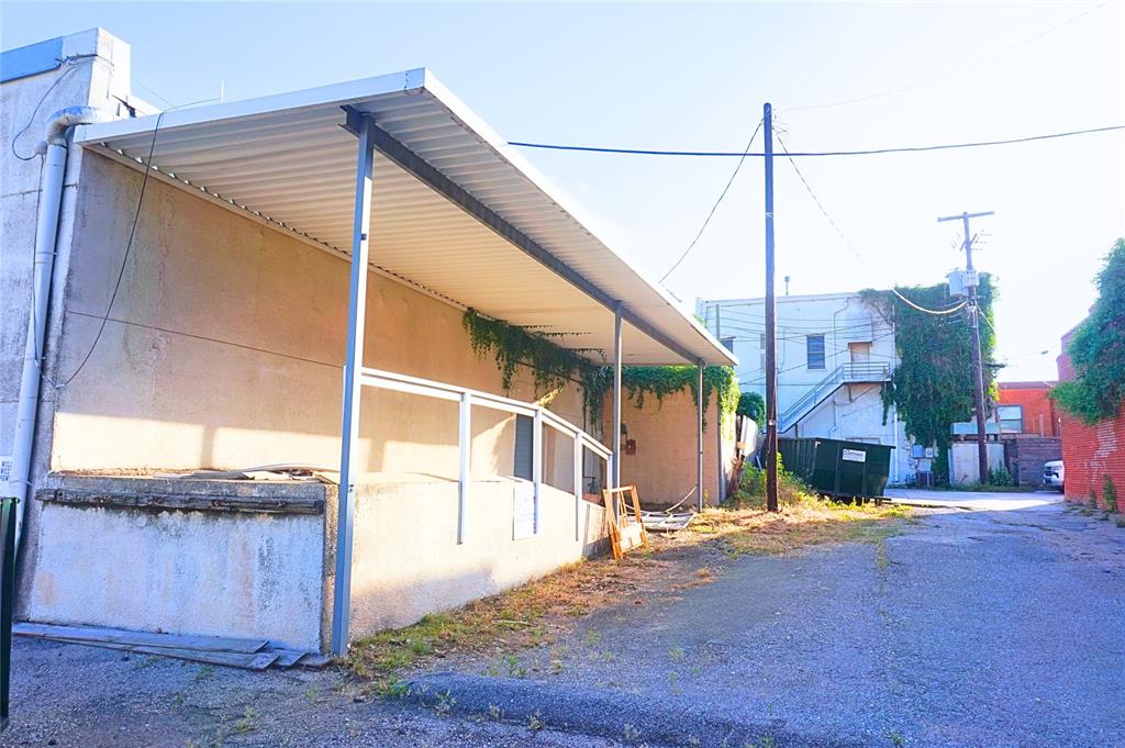 117 E Houston Street Property Photo 25