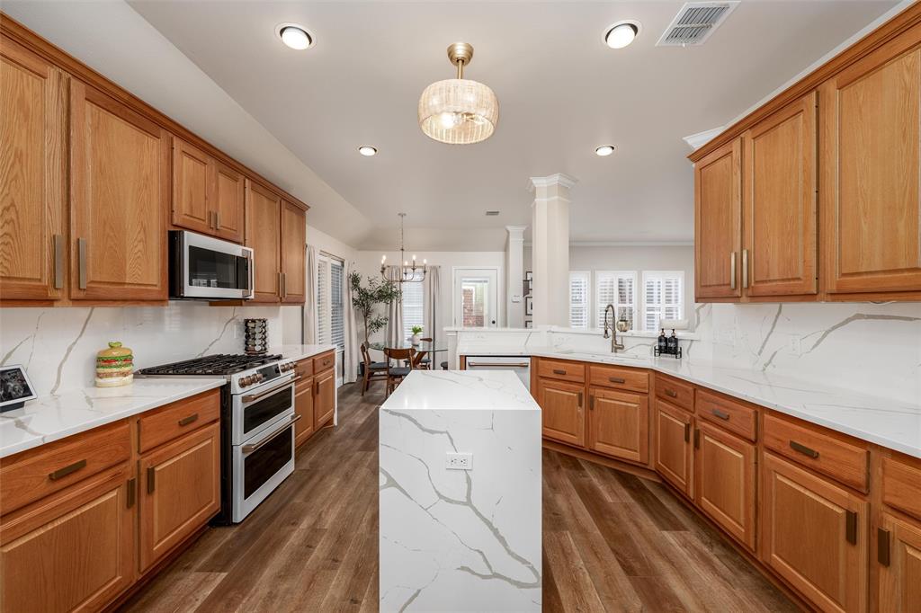 912 Thimbleberry Drive Property Photo 3