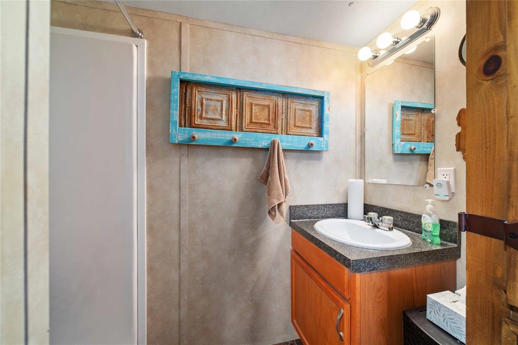 15905 C. R. 211 Property Photo 13