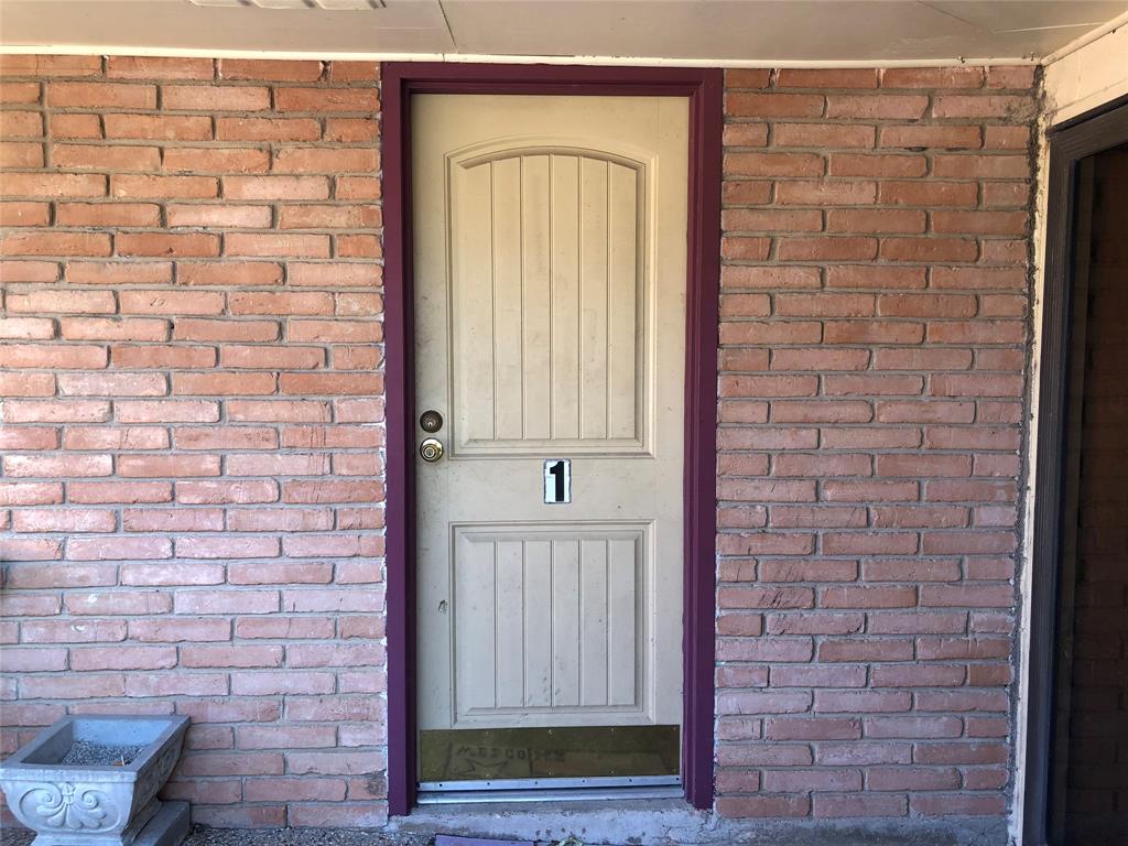 1201 E Texas Avenue Property Photo 3