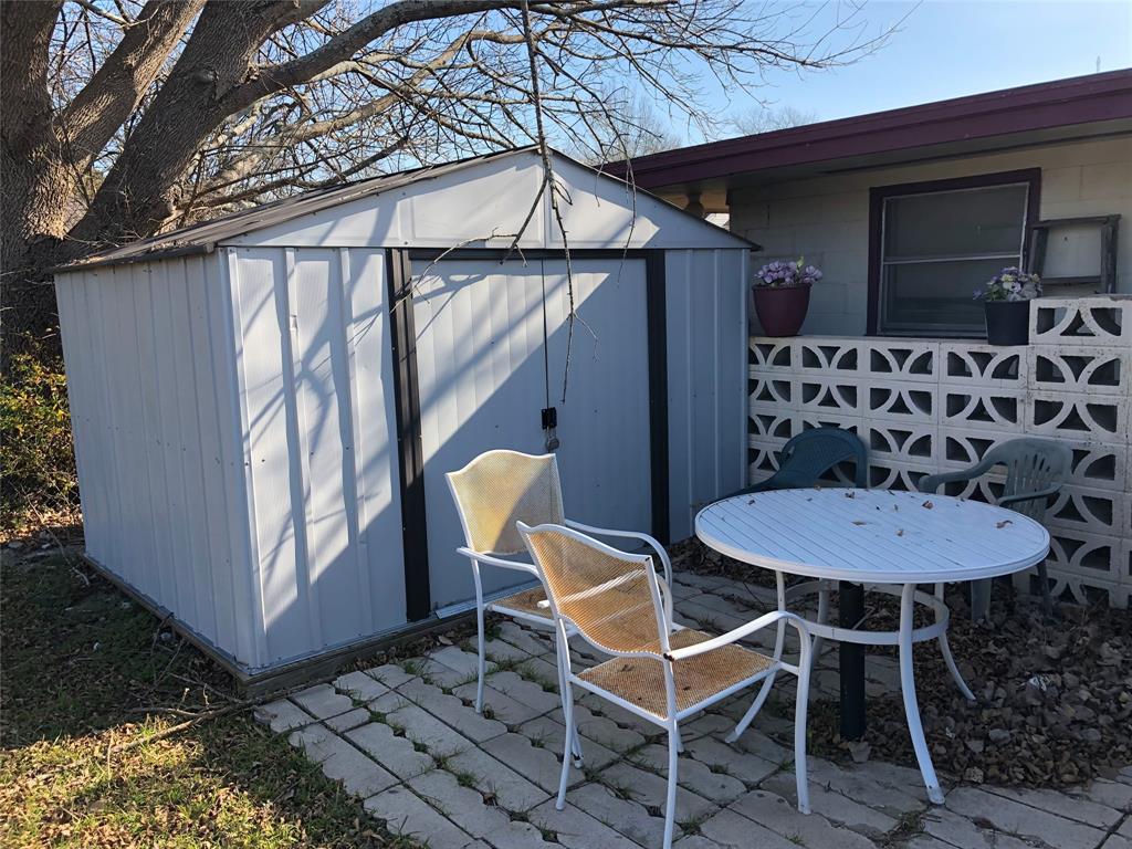 1201 E Texas Avenue Property Photo 6