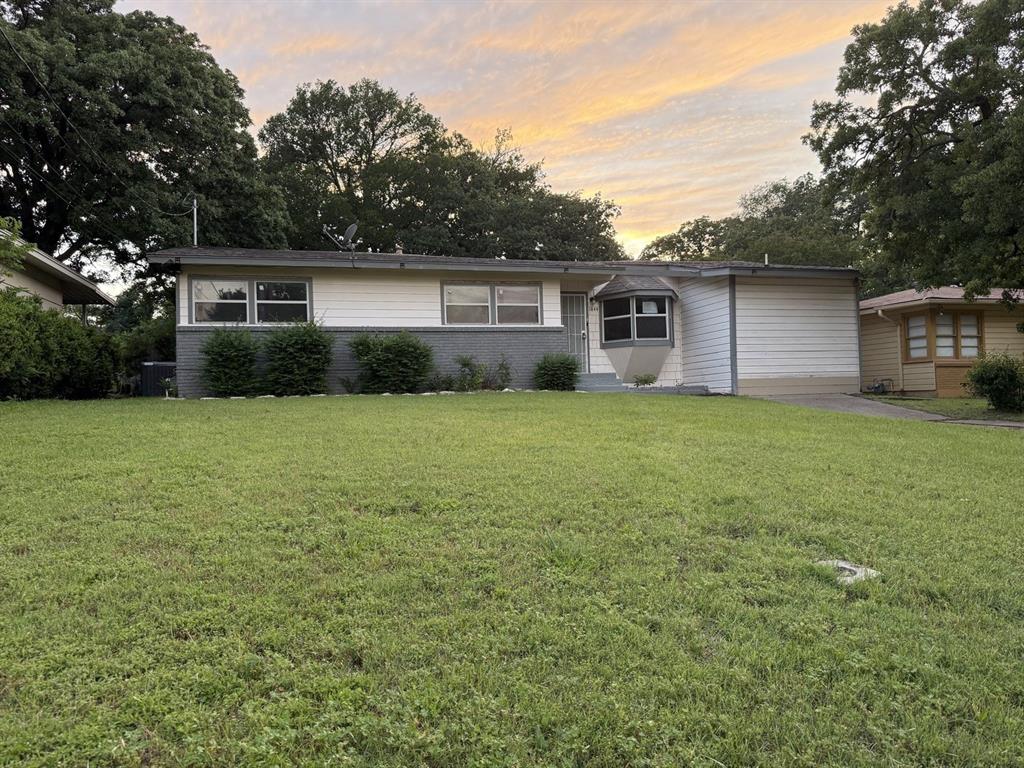 1844 Montclair Drive Property Photo 1