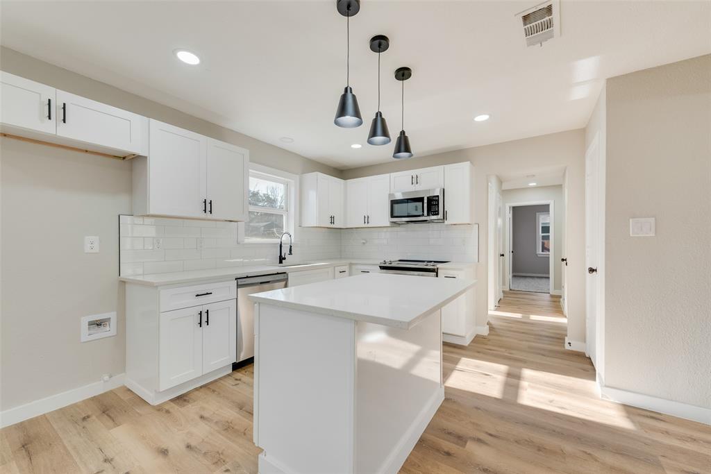 4955 Odessa Avenue Property Photo 1