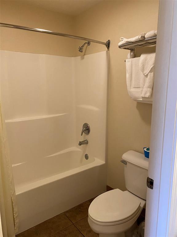 9693 Highway 165 Property Photo 16