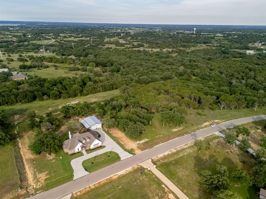 2124 Lacee Court Property Photo 1