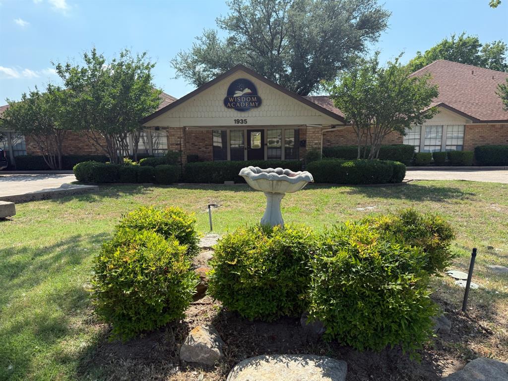 1935 Old Denton Road Property Photo 2