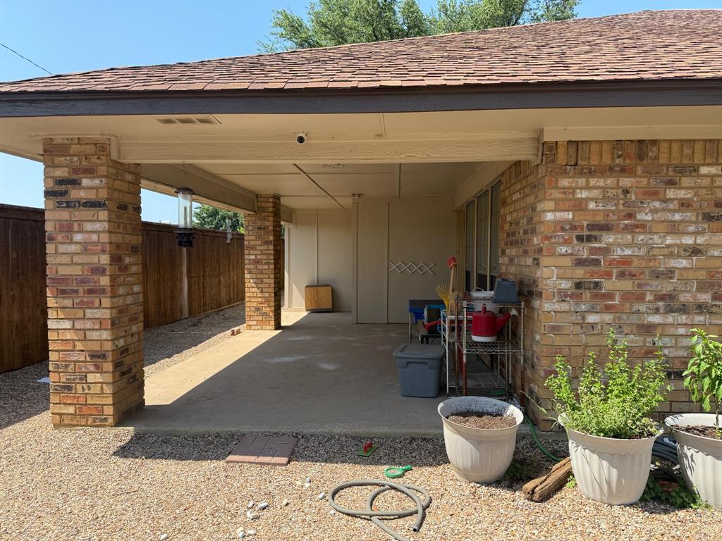 1935 Old Denton Road Property Photo 14