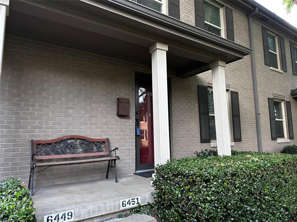 6451 Oriole Drive Property Photo 4