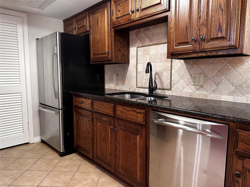 6451 Oriole Drive Property Photo 13