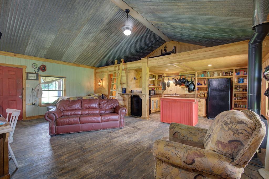 470 County Road 4930 Property Photo 9