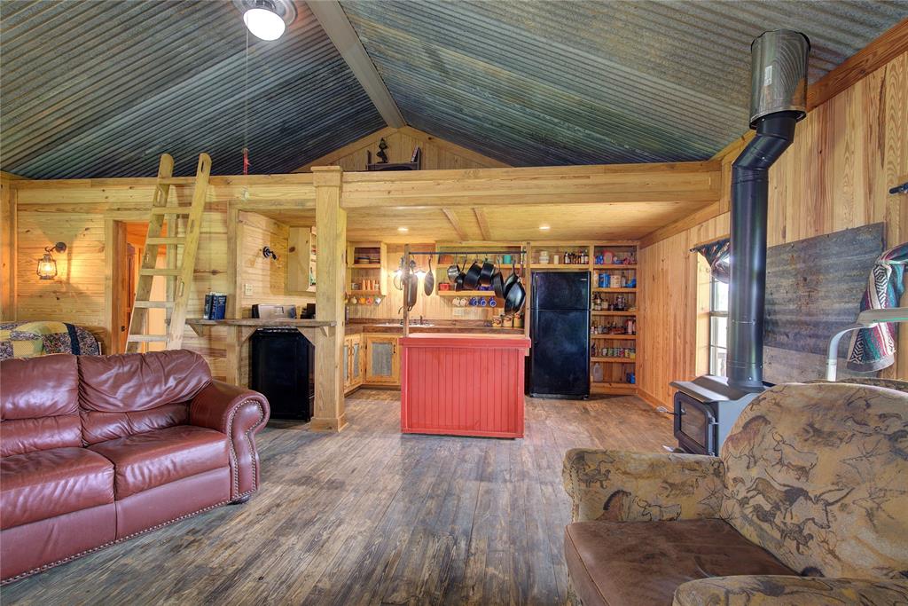 470 County Road 4930 Property Photo 10