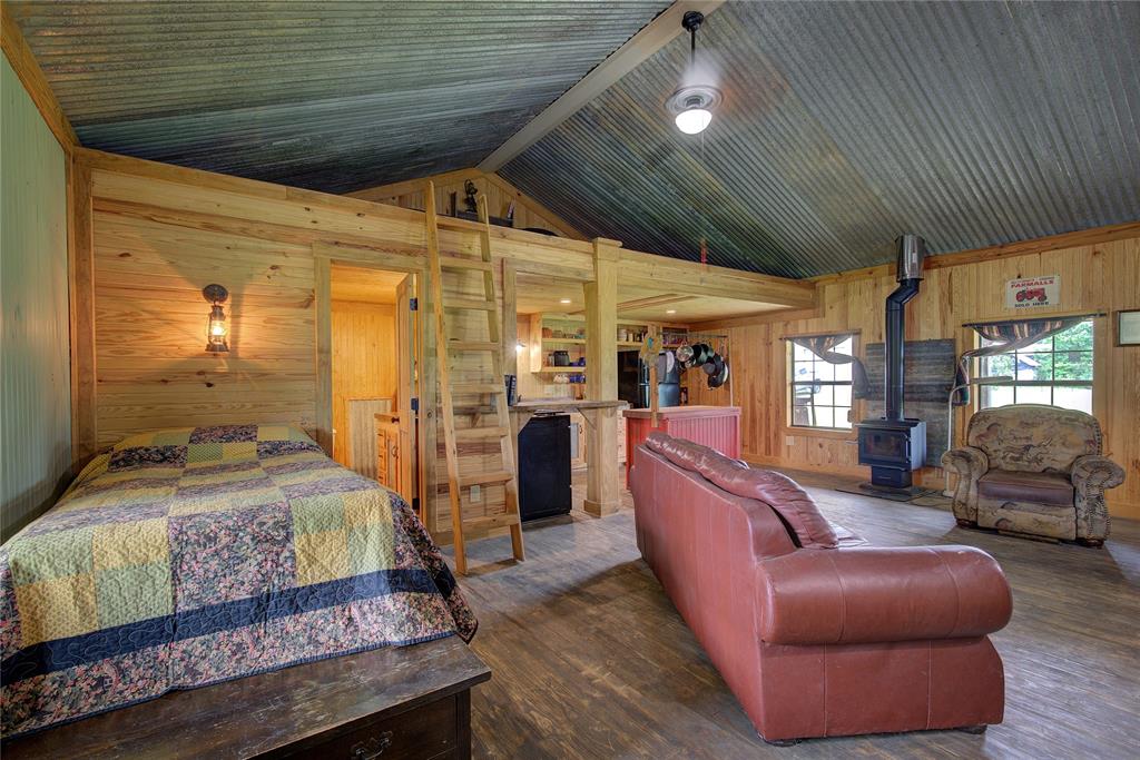 470 County Road 4930 Property Photo 11
