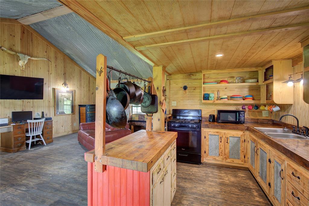 470 County Road 4930 Property Photo 13