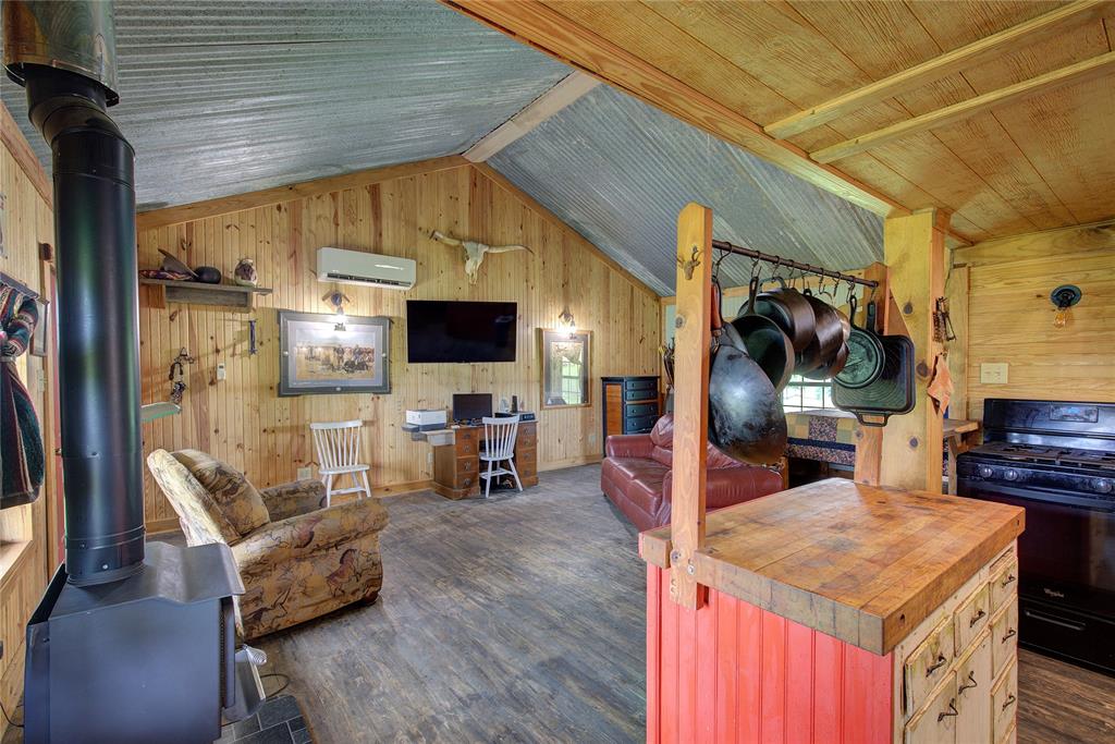 470 County Road 4930 Property Photo 15