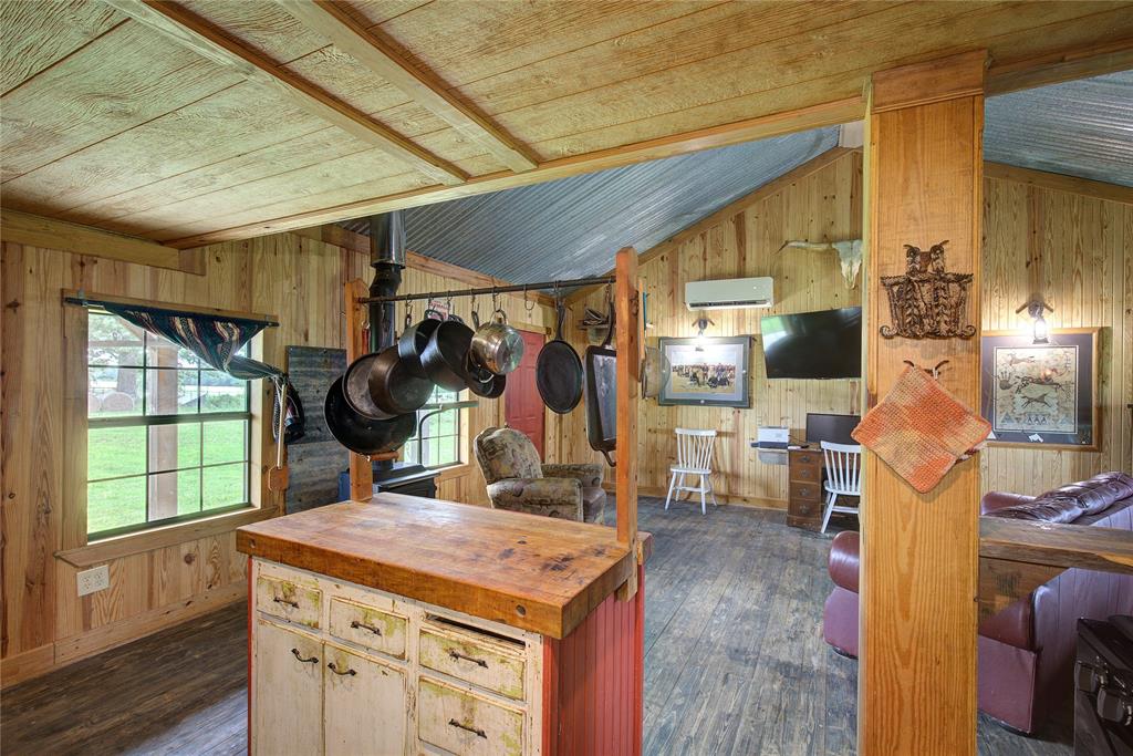 470 County Road 4930 Property Photo 16