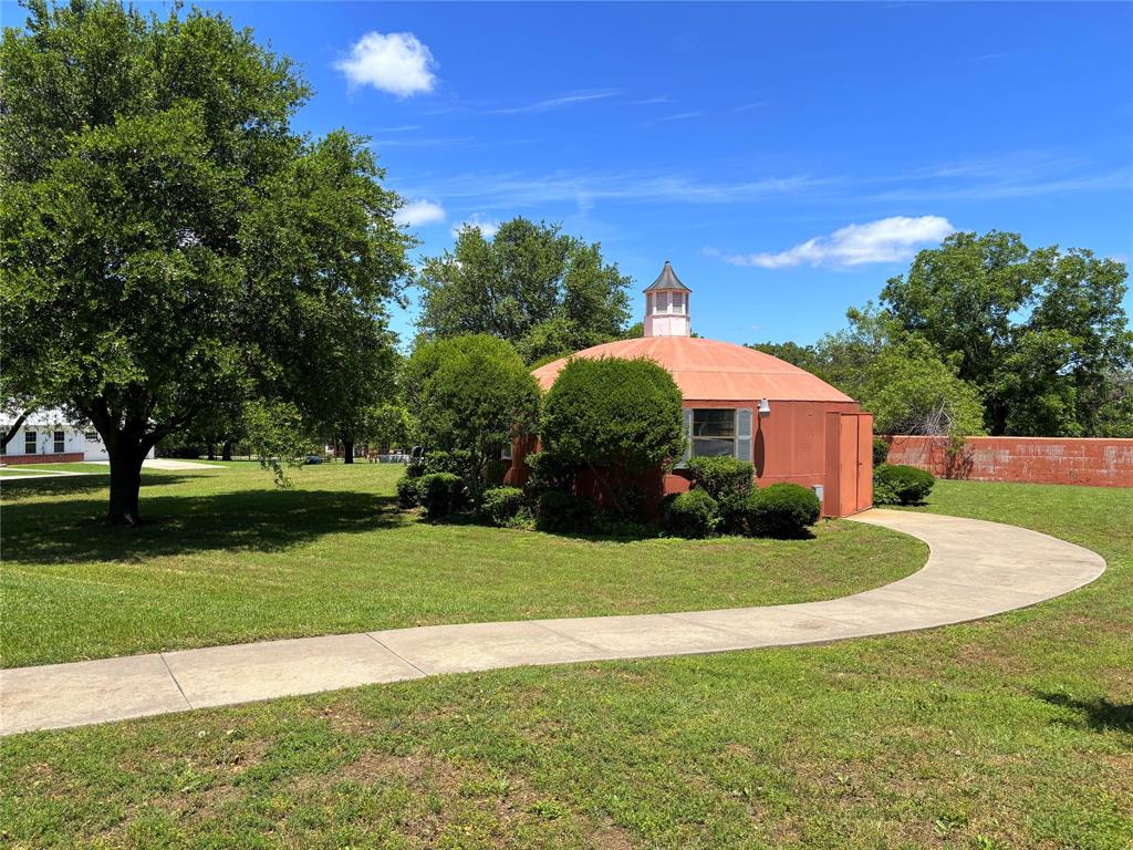 905 Bennett Drive Property Photo 7