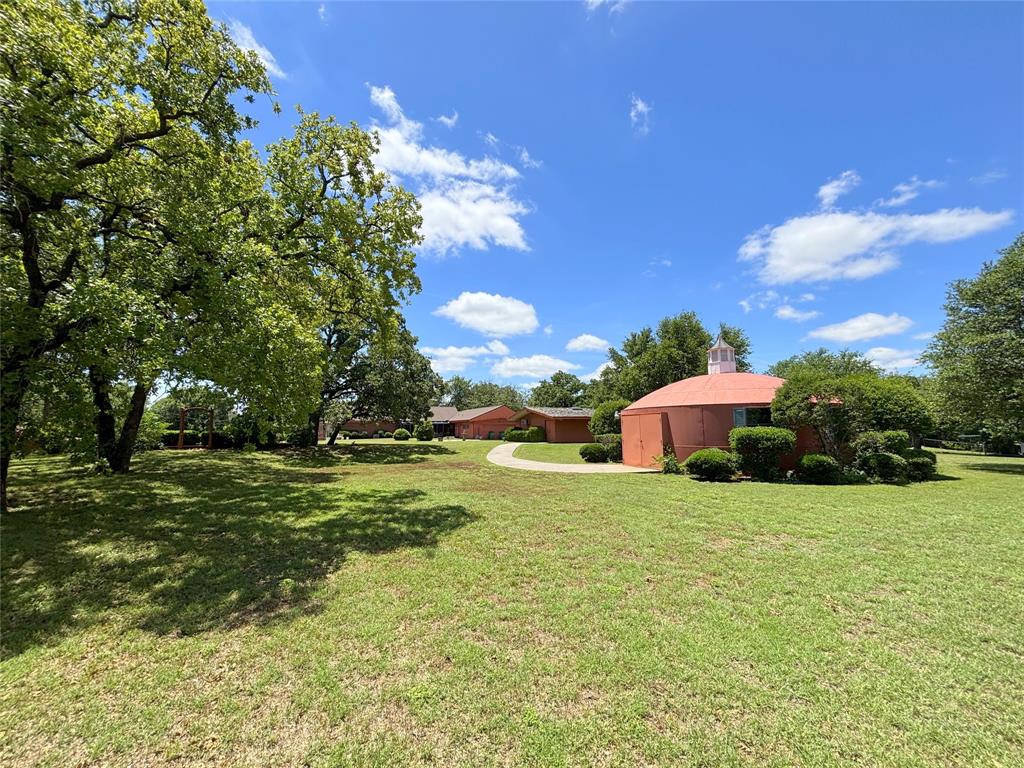 905 Bennett Drive Property Photo 9