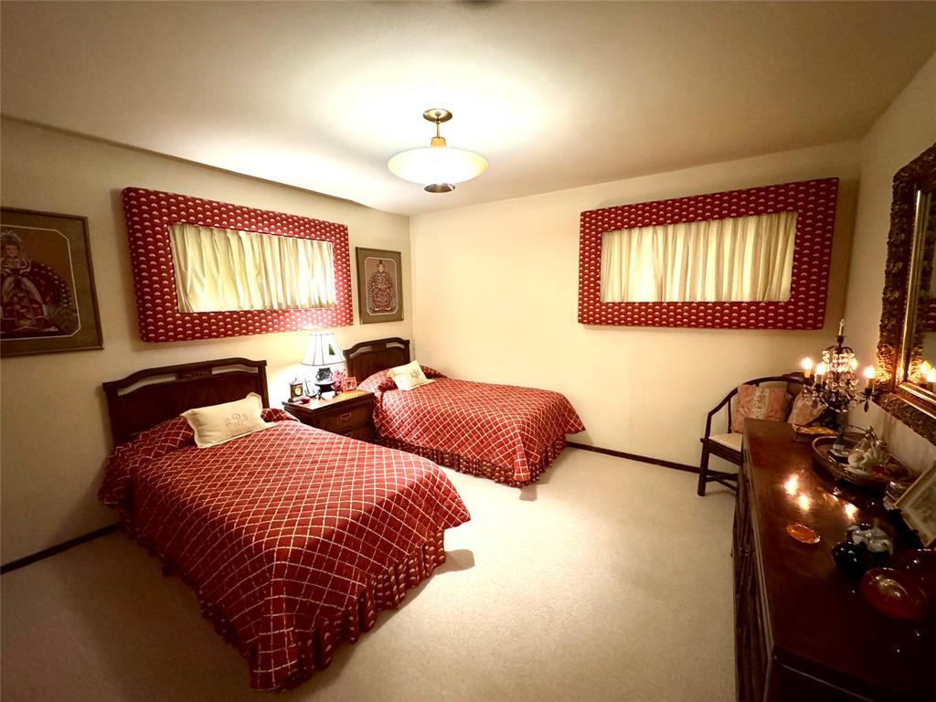 905 Bennett Drive Property Photo 33