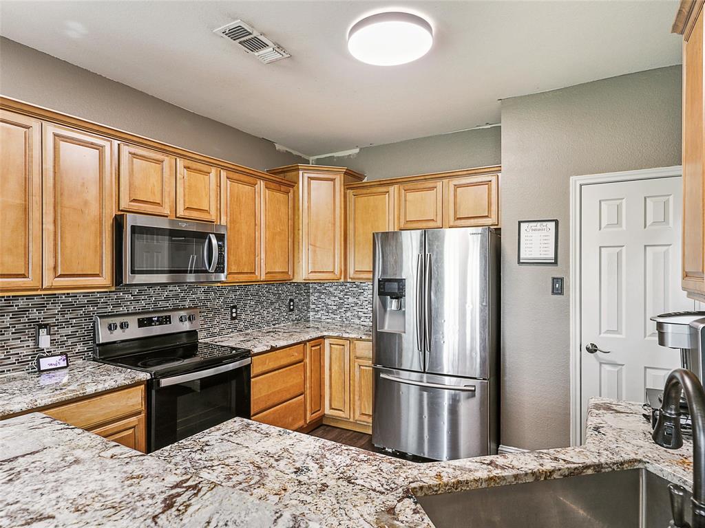157 Castleridge Drive B Property Photo 1