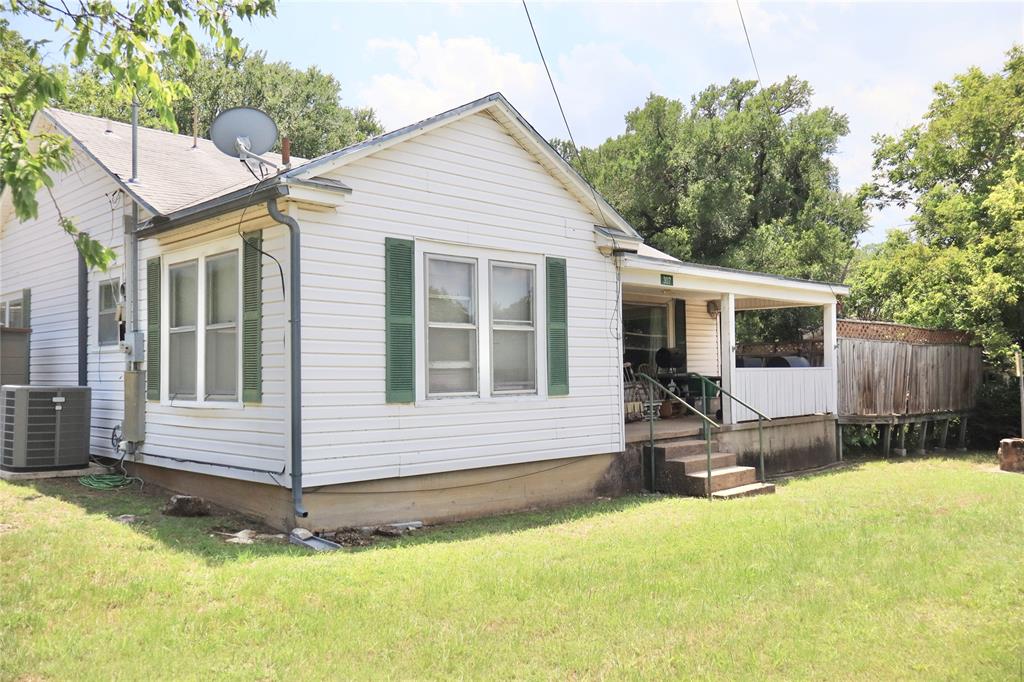 307 Cedar Street Property Photo 1