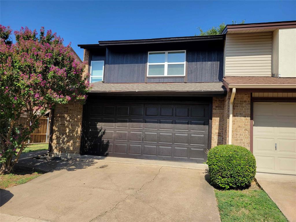 1806 Highbrook Court Property Photo 1