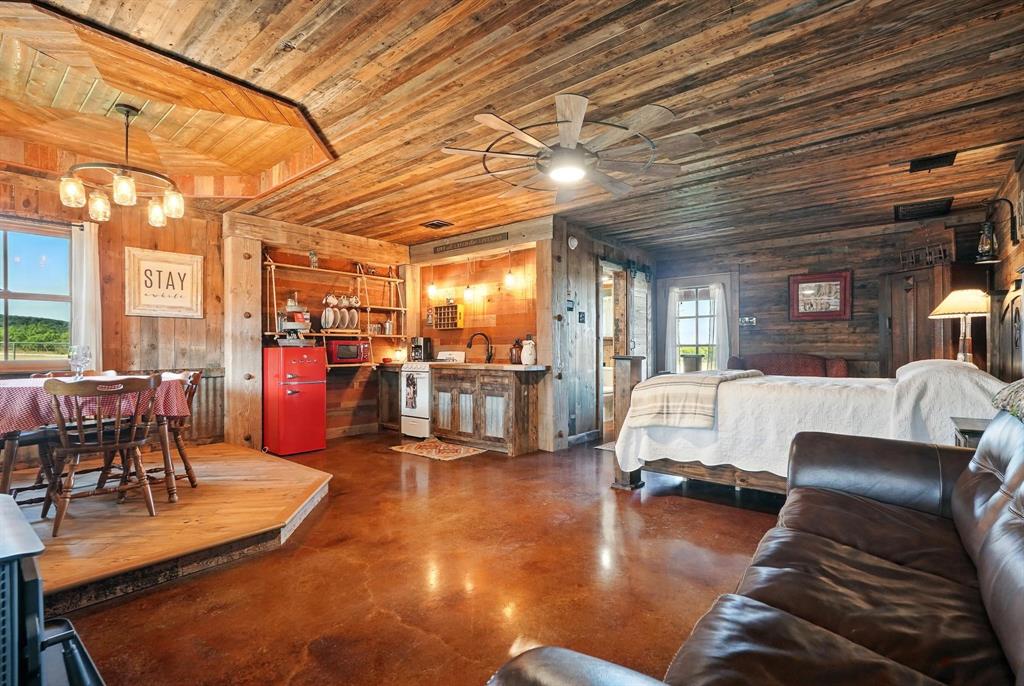 635 County Road 184 Property Photo 17