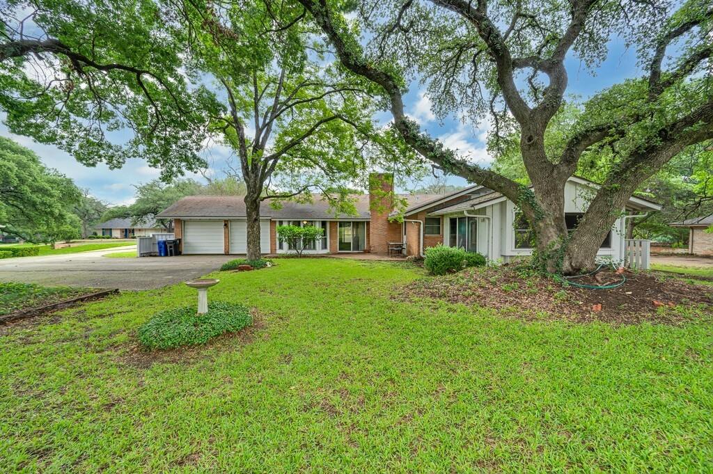 2832 Wooded Acres Drive Property Photo 29