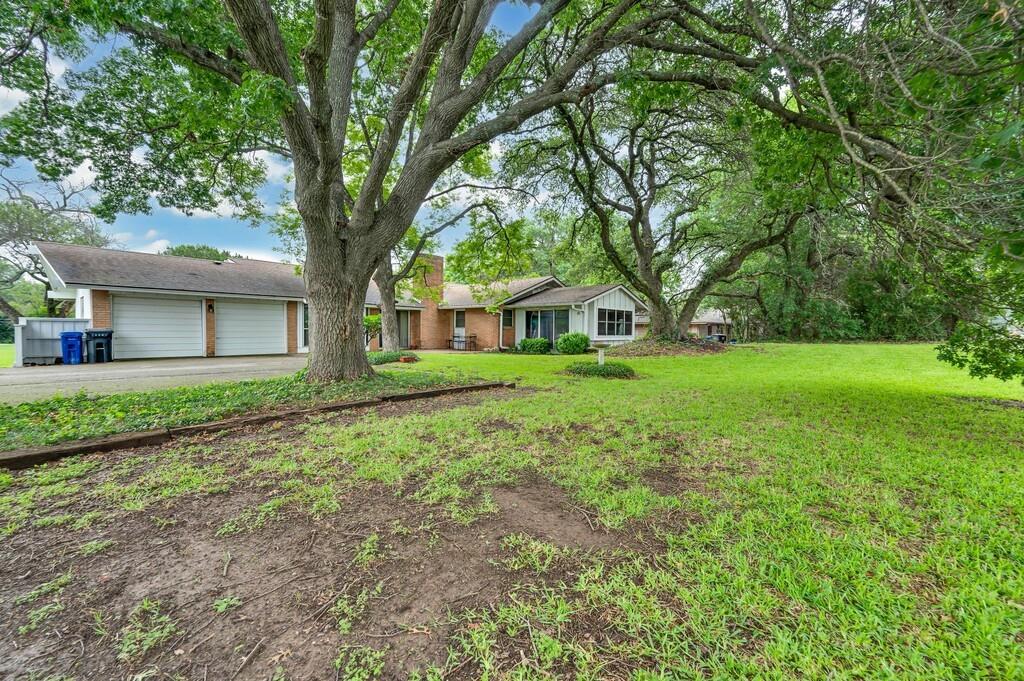 2832 Wooded Acres Drive Property Photo 30