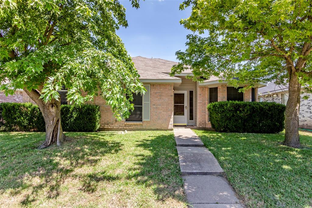 845 Applewood Drive Property Photo 1