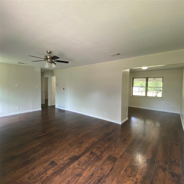313 Wall Street Property Photo 6
