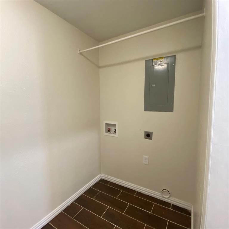 313 Wall Street Property Photo 15