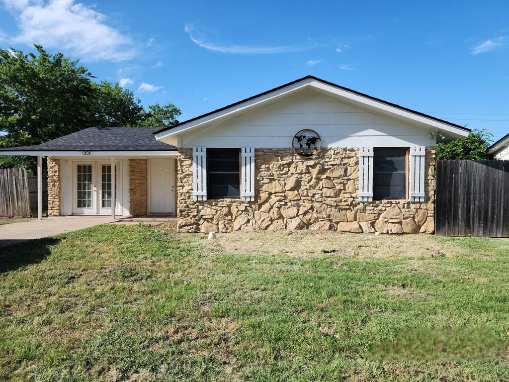 1206 W Avenue Avenue Property Photo 1