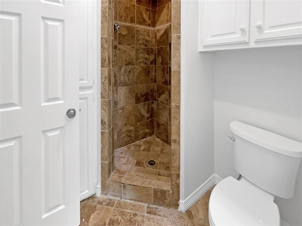 4513 Old Pond Drive Property Photo 23