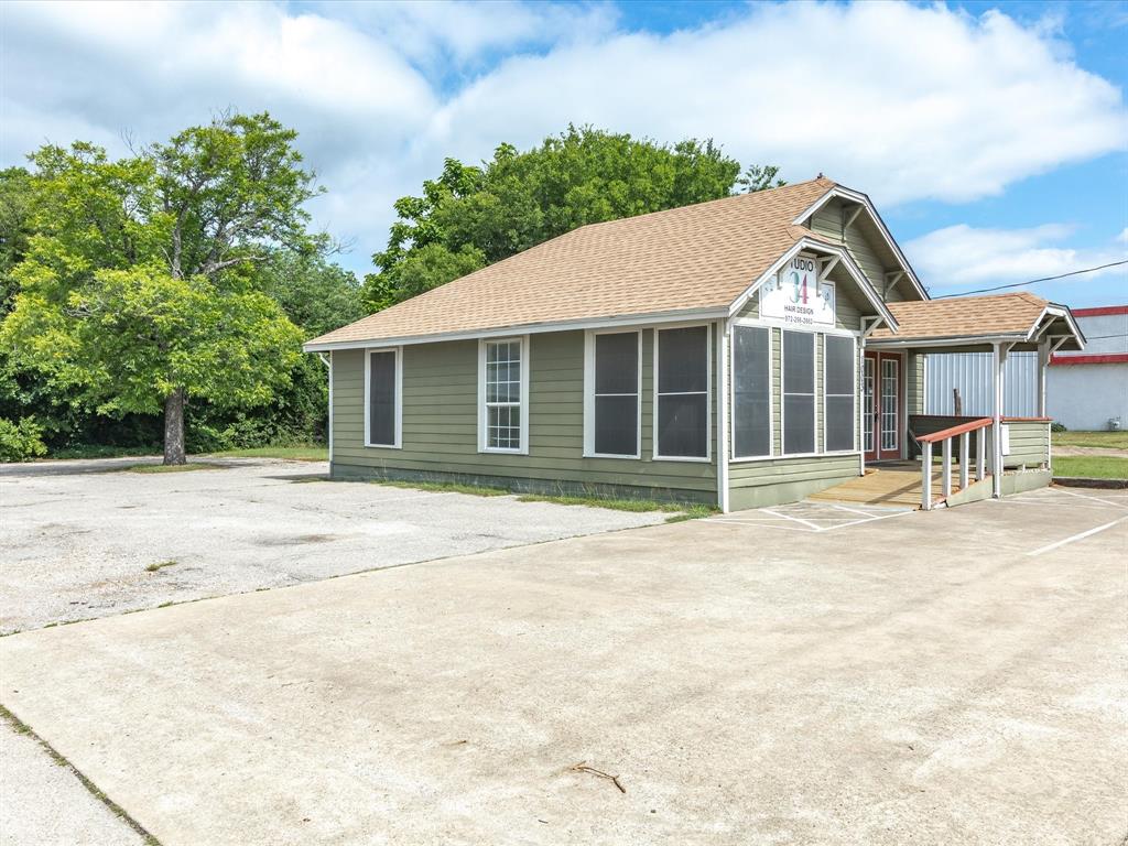 1003 S Main Street Property Photo 2