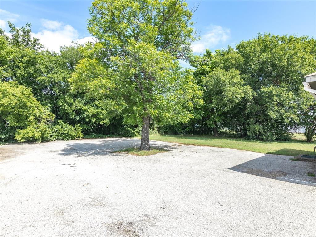 1003 S Main Street Property Photo 23