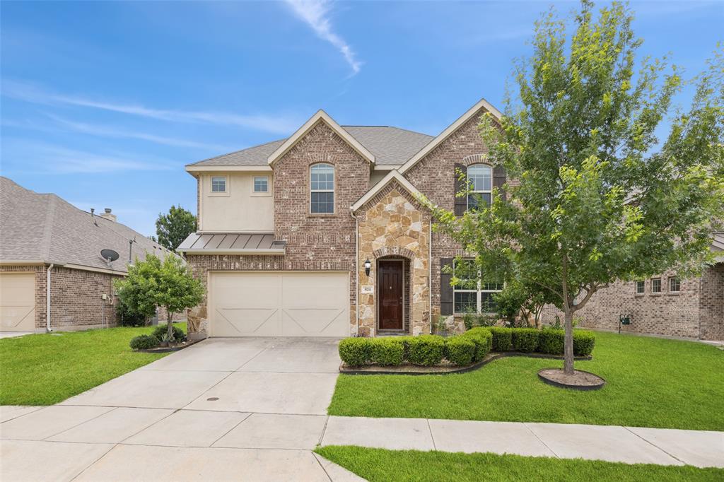 824 Water Garden Circle Property Photo 1
