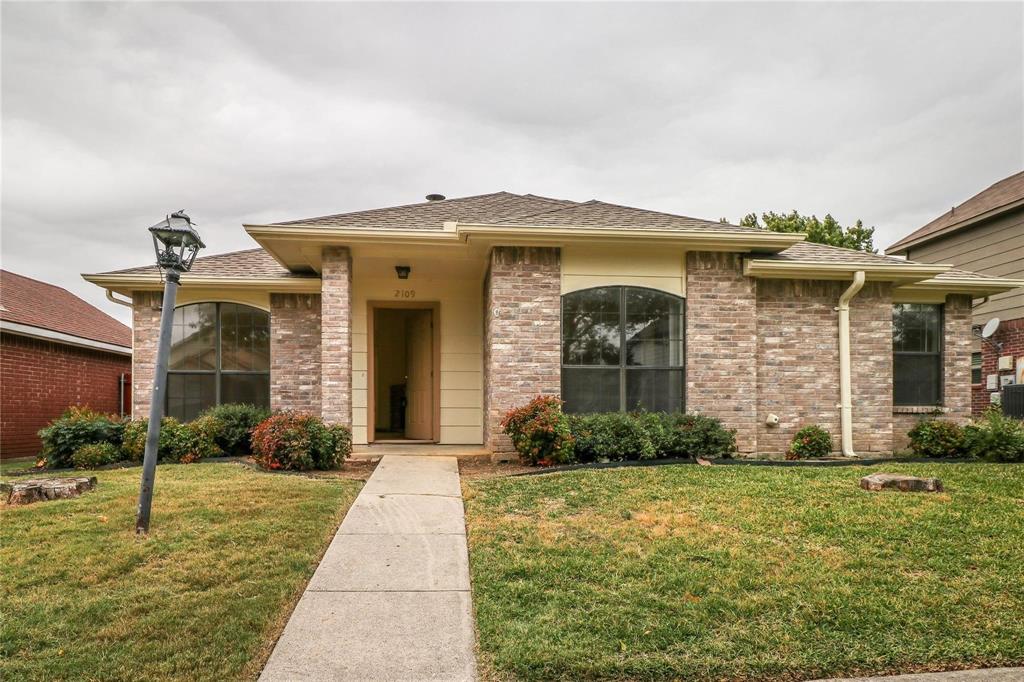2109 Lavender Lane Property Photo 1